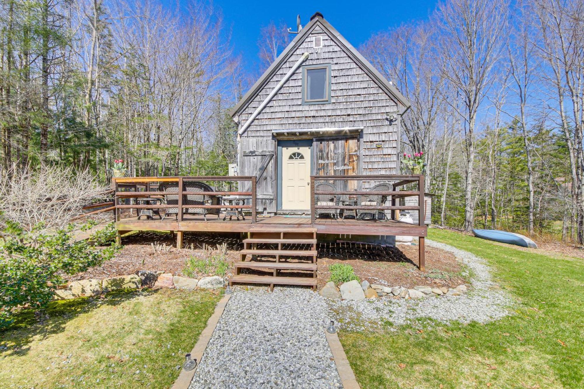 Rustic Searsport Cabin Loft And Sunroom On 10 Acres Bagian luar foto